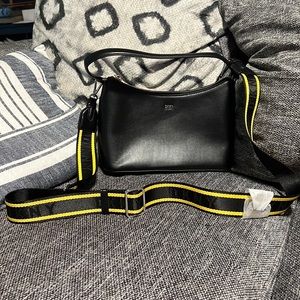 NWT DKNY TZ Demi Convertible Bag